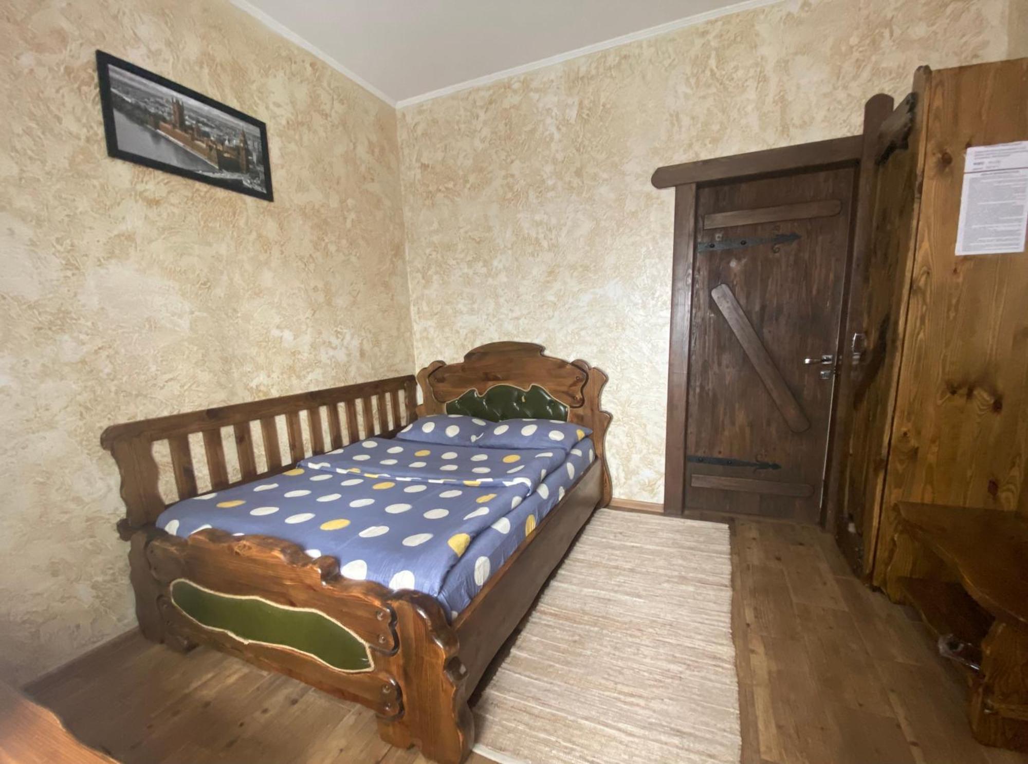 Mini-Hotel Neptun Rivne Exteriér fotografie