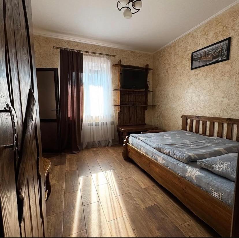 Mini-Hotel Neptun Rivne Exteriér fotografie