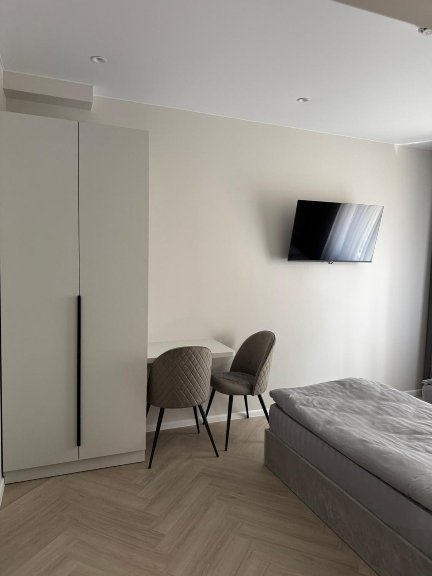 Mini-Hotel Neptun Rivne Exteriér fotografie